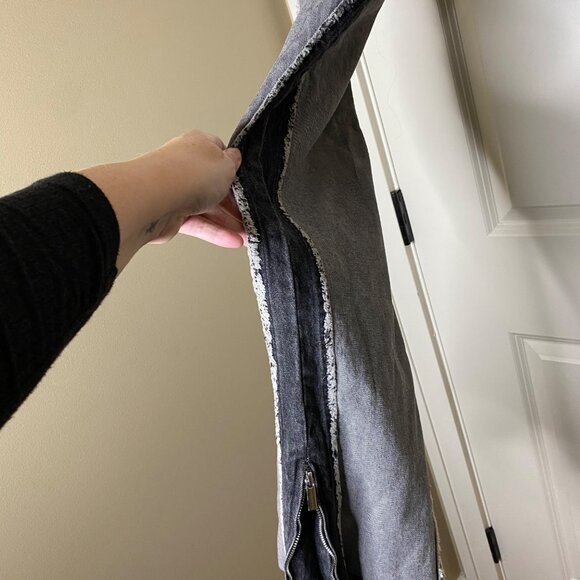 Manière De Voir Women’s 16 Grey Black Panel Jeans Raw Edge Zipper Split Hem Edgy - Picture 14 of 14